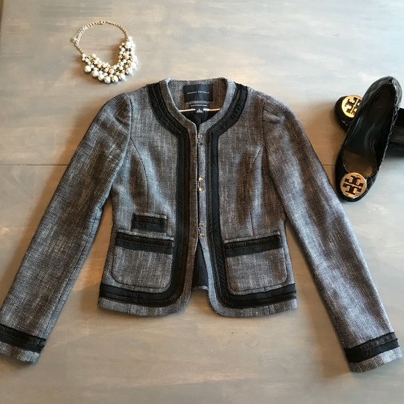 Banana Republic Jackets & Blazers - Banana Republic tweed blazer